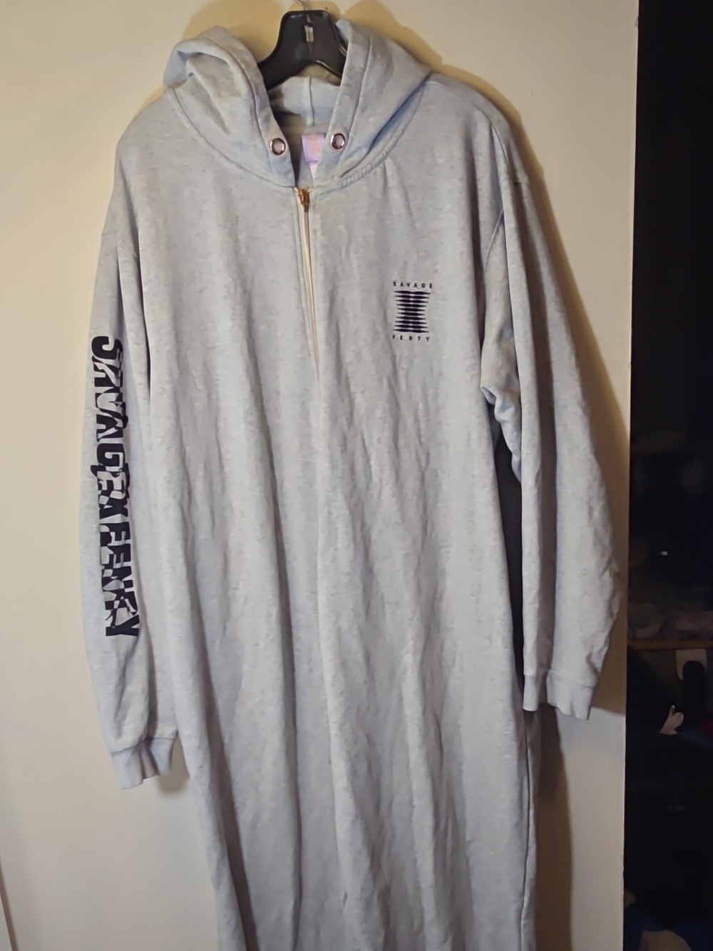 Savage x Fenty Men's Light Gray Zip-Up Hoodie Sweater